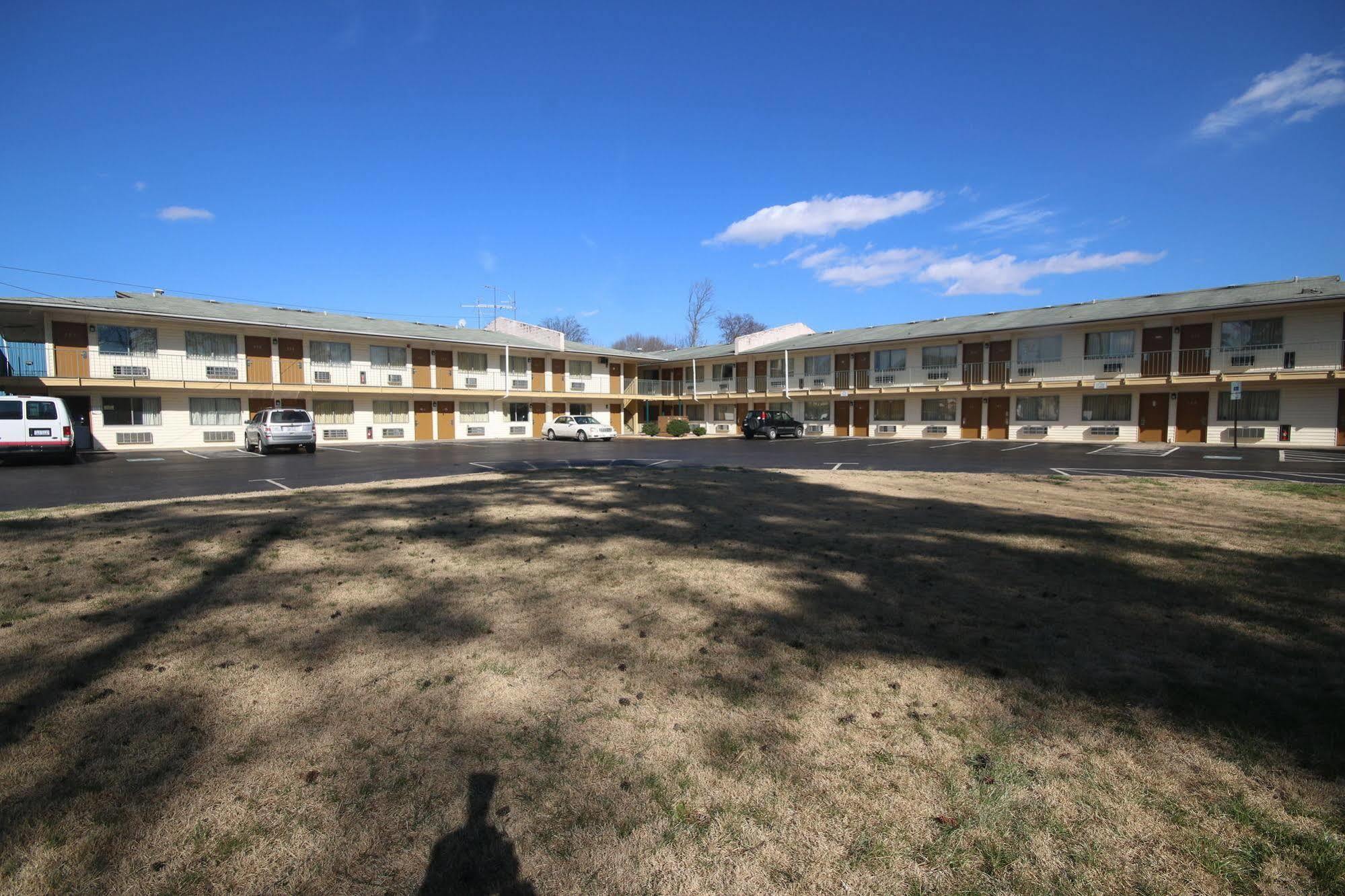 Royal Inn And Suites Charlotte Airport Eksteriør bilde